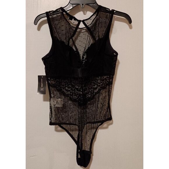 INC INTERNATIONAL CONCEPTS Cupped Swiss Dot sheer lace Thong Bodysuit, Medium - Picture 4 of 4